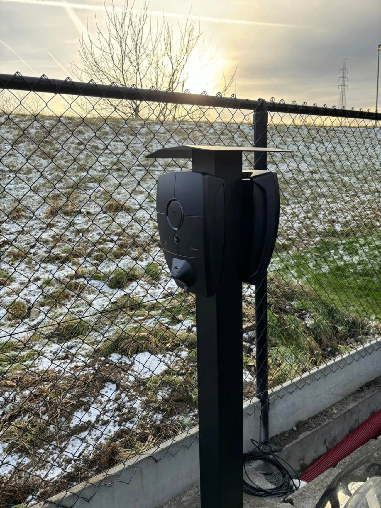 Zaptec laadpaal — buiteninstallatie